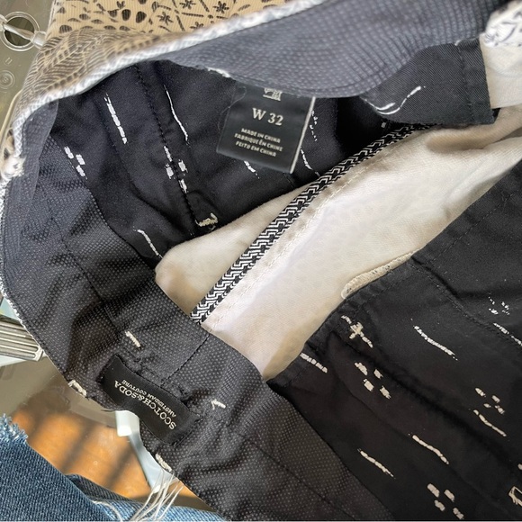 Scotch & Soda Geometric Pattern Bermuda Shorts - Picture 5 of 5